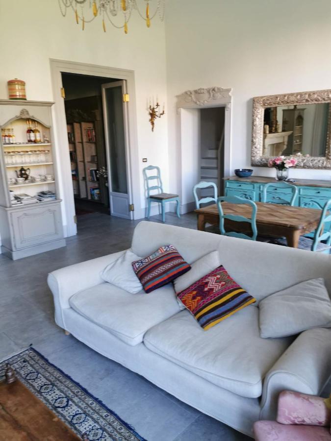 Piazza Marina Chic Apartment ปาแลร์โม ภายนอก รูปภาพ