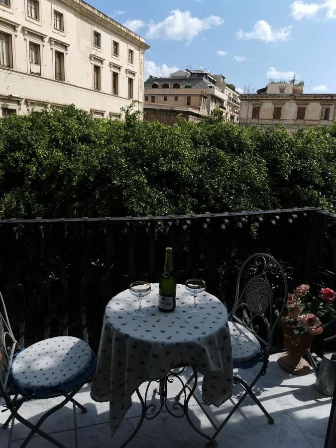 Piazza Marina Chic Apartment ปาแลร์โม ภายนอก รูปภาพ
