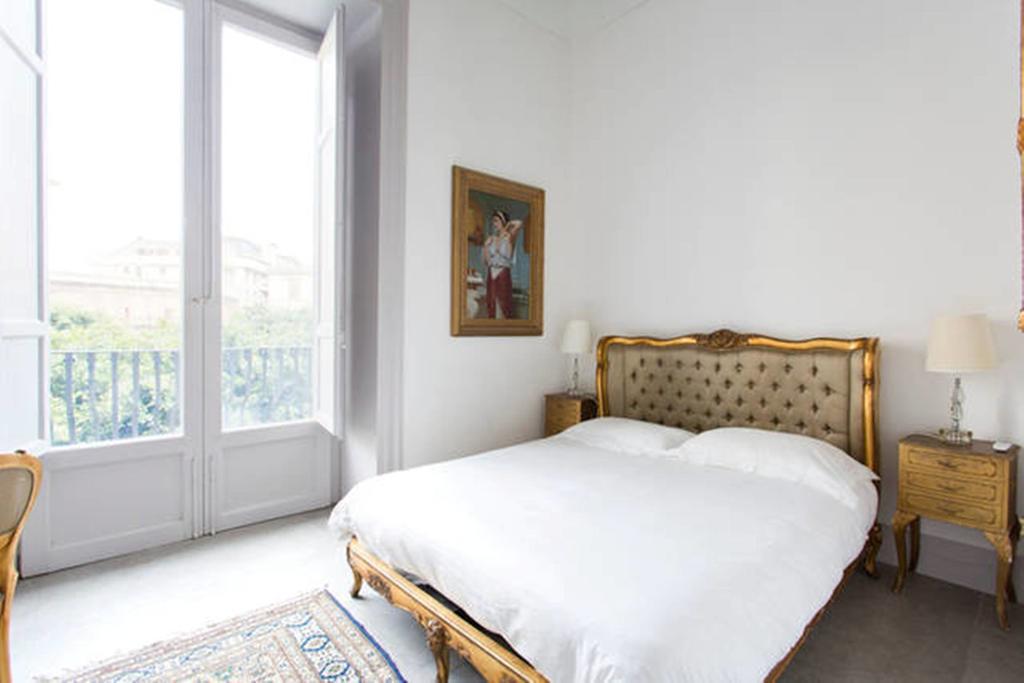 Piazza Marina Chic Apartment ปาแลร์โม ภายนอก รูปภาพ
