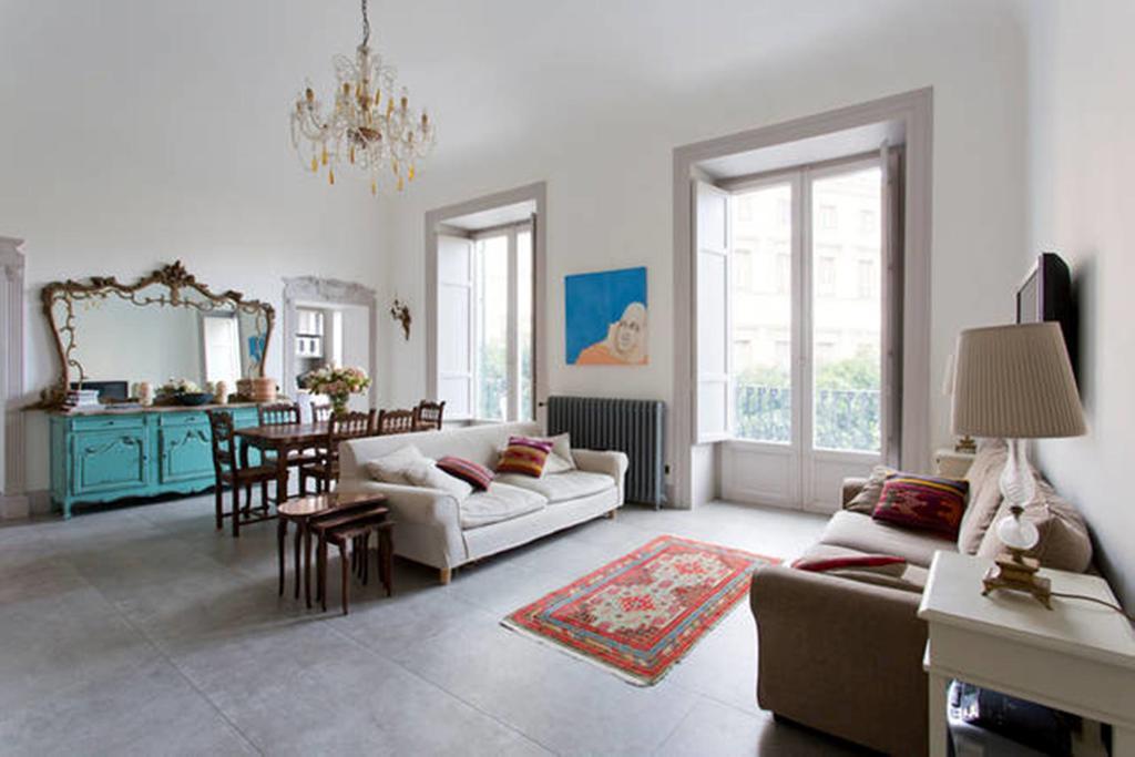Piazza Marina Chic Apartment ปาแลร์โม ภายนอก รูปภาพ